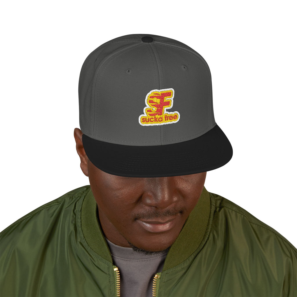 Embroidered Floral Letter 'E' Snapback Hat — Floral Initial Cap